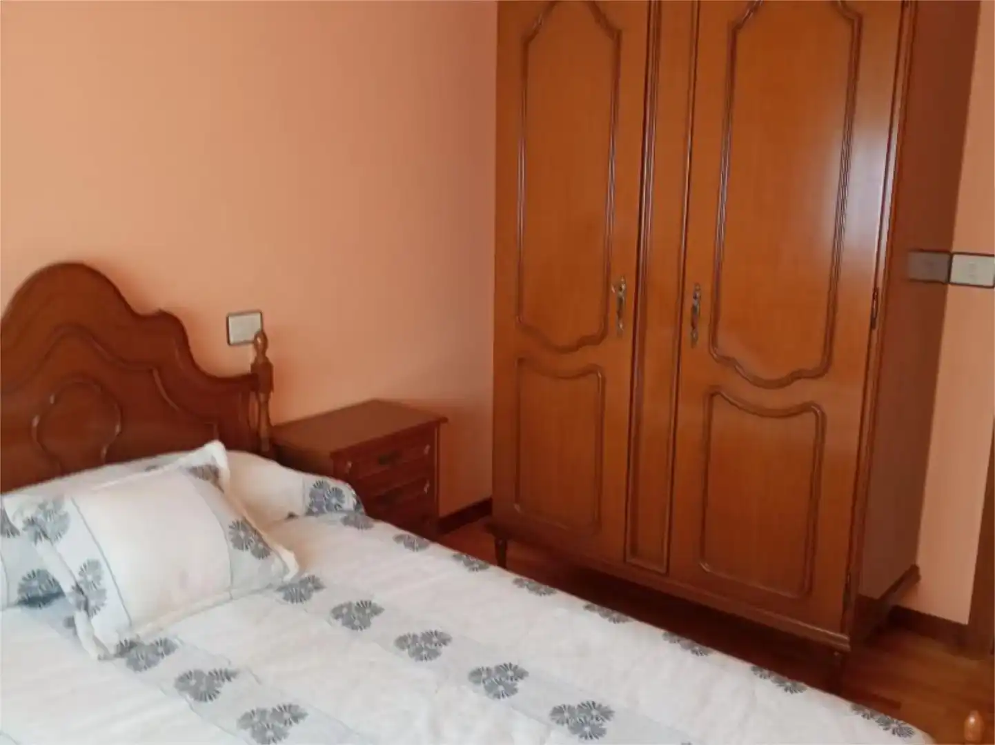 Habitación de Piso de alquiler en Ares, A Coruña