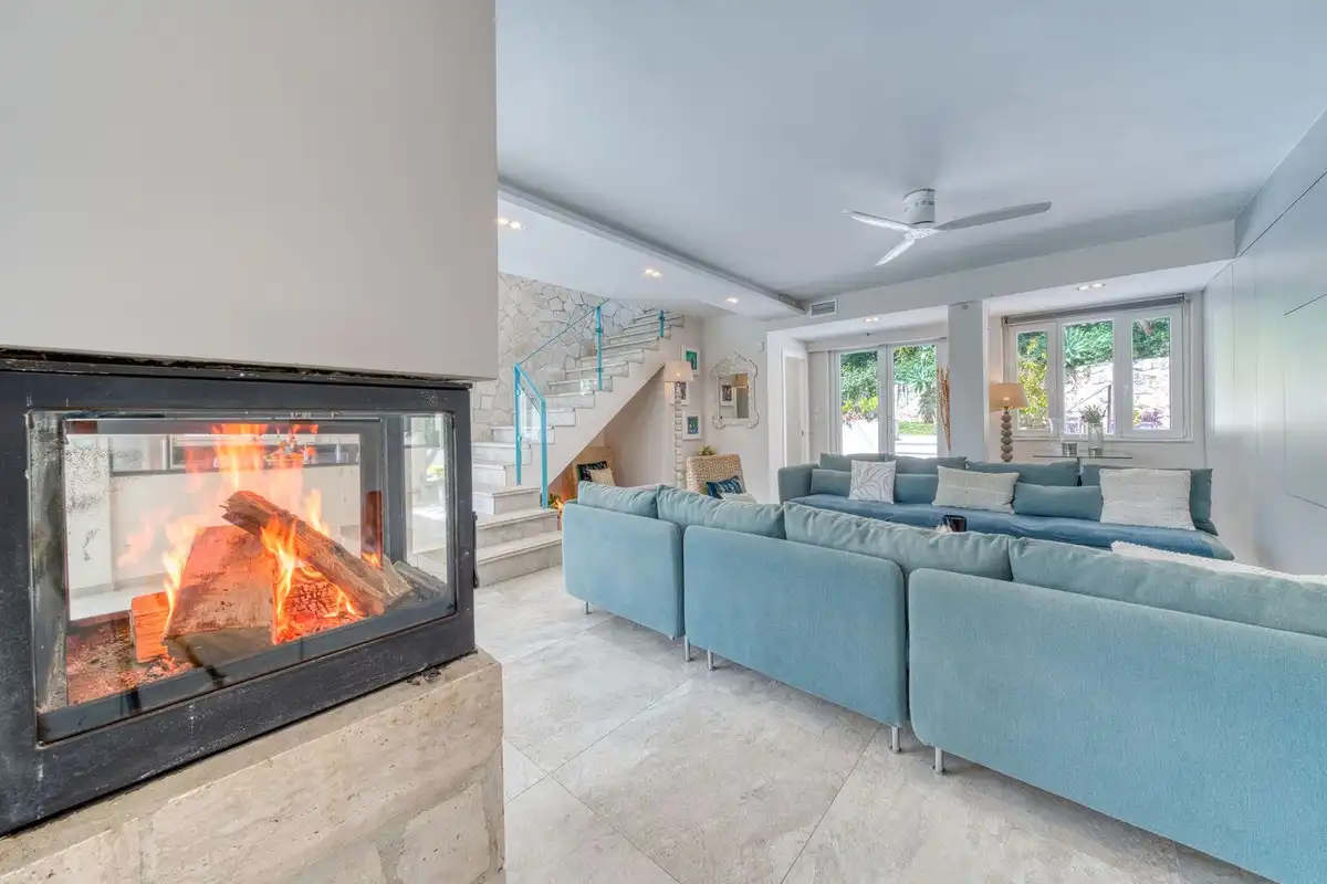 Living room of Houses for sale in Marbella  with Air Conditioner, Private garden and Terrace
