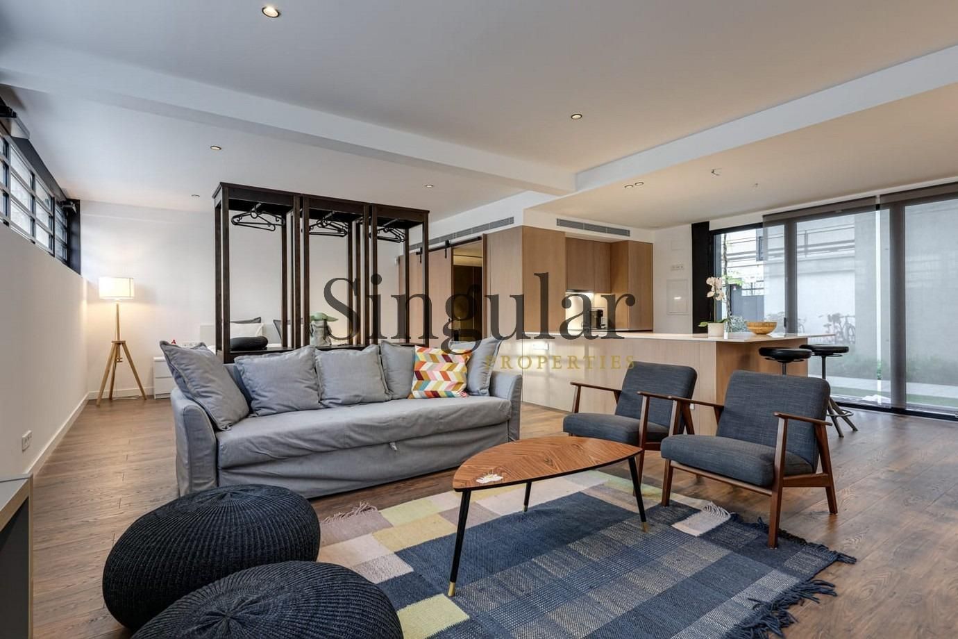 Sala de estar de Planta baja en venta en  Barcelona Capital con Calefacción, Trastero y Piscina comunitaria