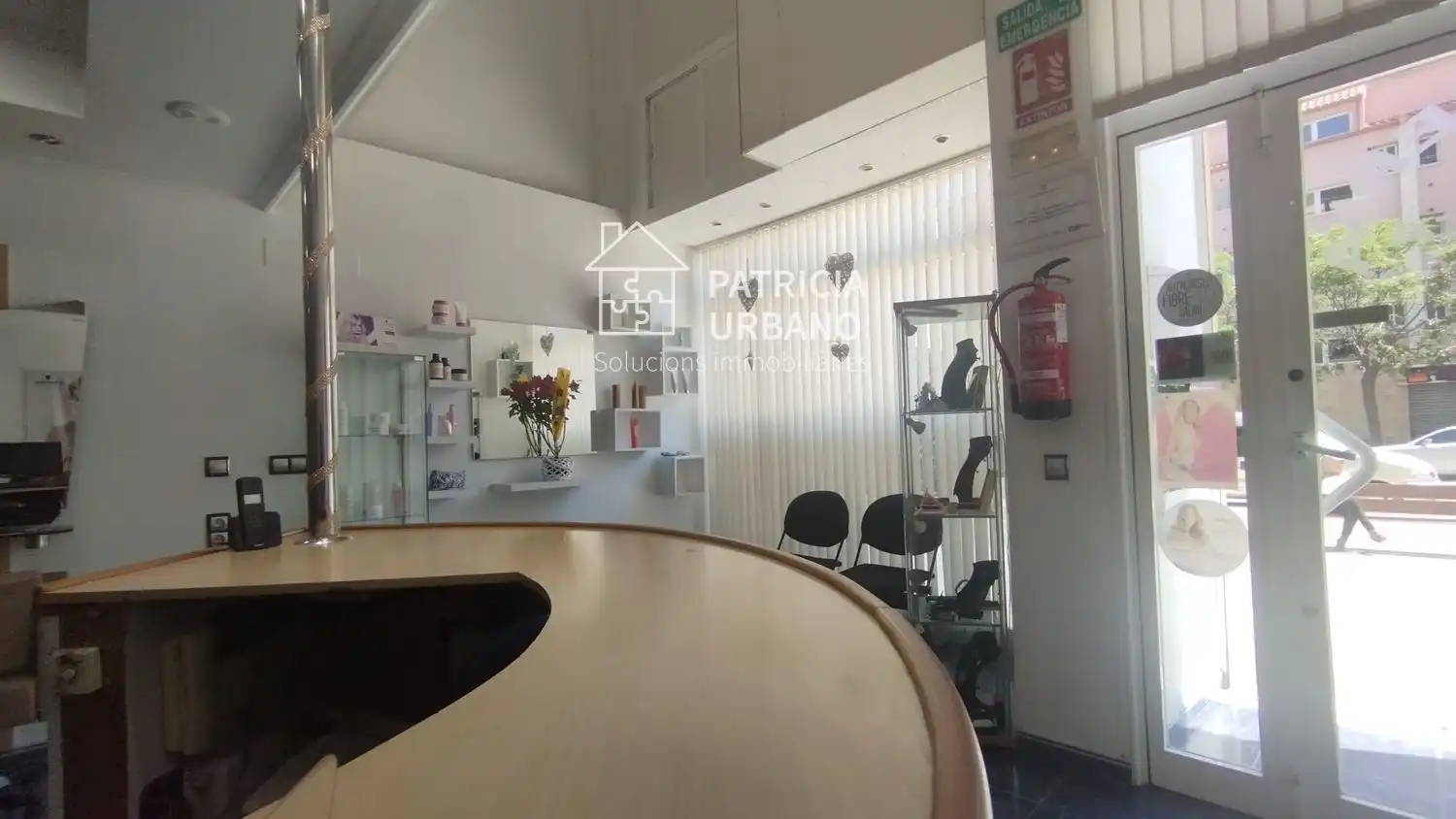 Local comercial en venta en CALLE RIU BESÒS 1, imagen 7