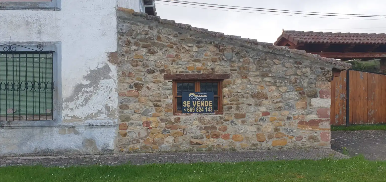 Vista exterior de Casa o chalet en venta en Cervera de Pisuerga