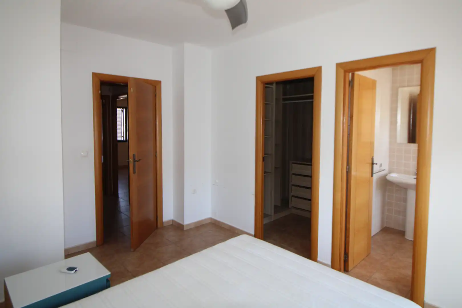 Schlafzimmer von Einfamilien-Reihenhaus zur Miete in Aljaraque mit Privatgarten, Abstellraum und Möbliert