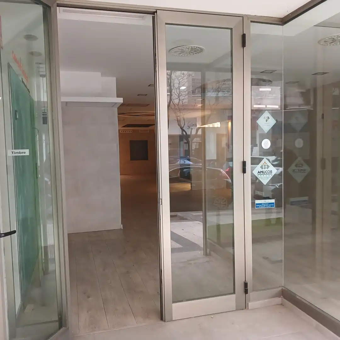 Local en venta en Zaragoza con Aire acondicionado y Calefacción