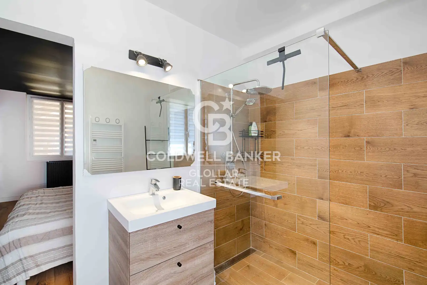 Bathroom of Country homes for sale in Bourg - Madame  with Heating, Private garden and Parquet flooring