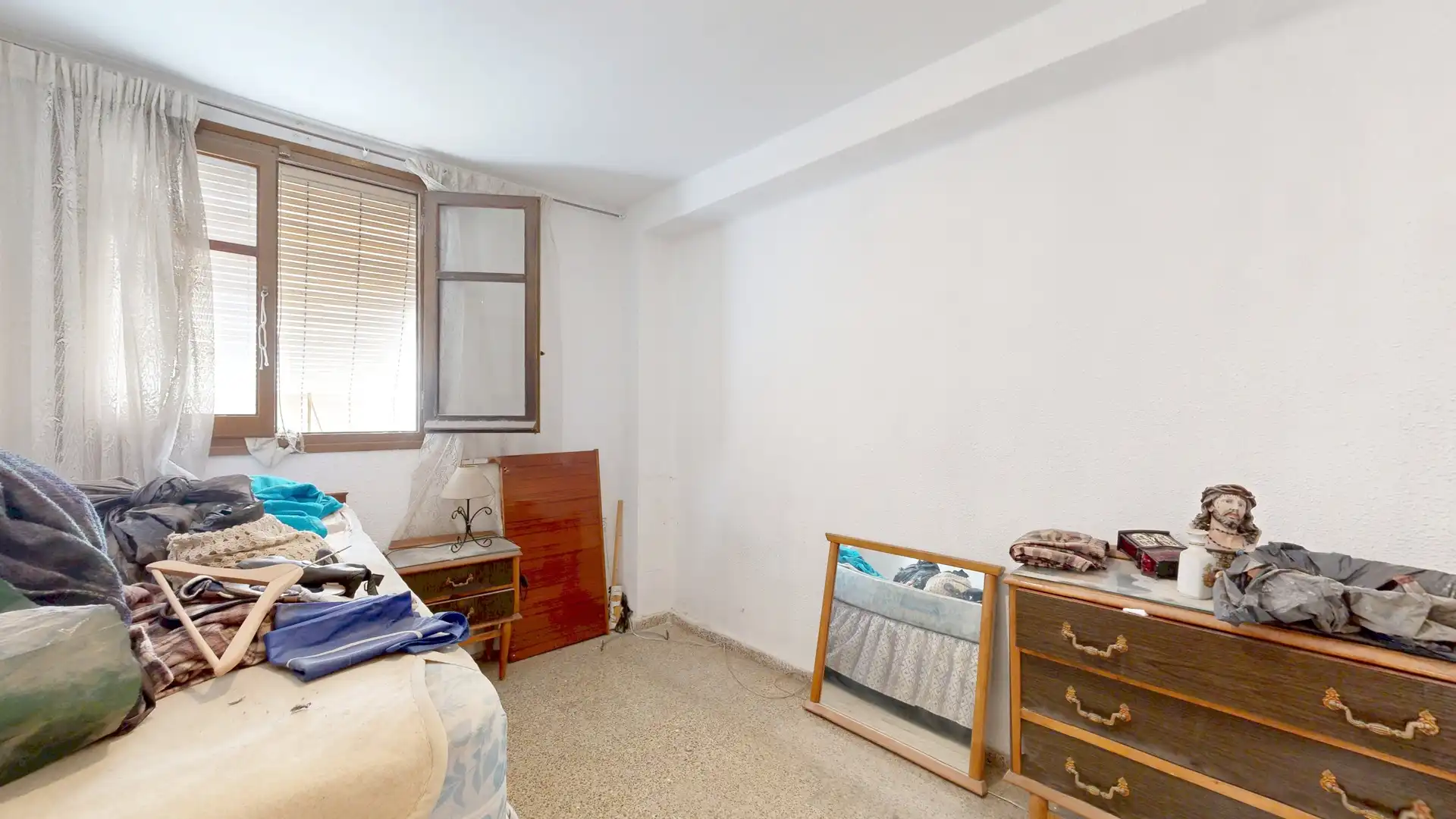 Habitación de Piso en venta en Paterna con Balcón