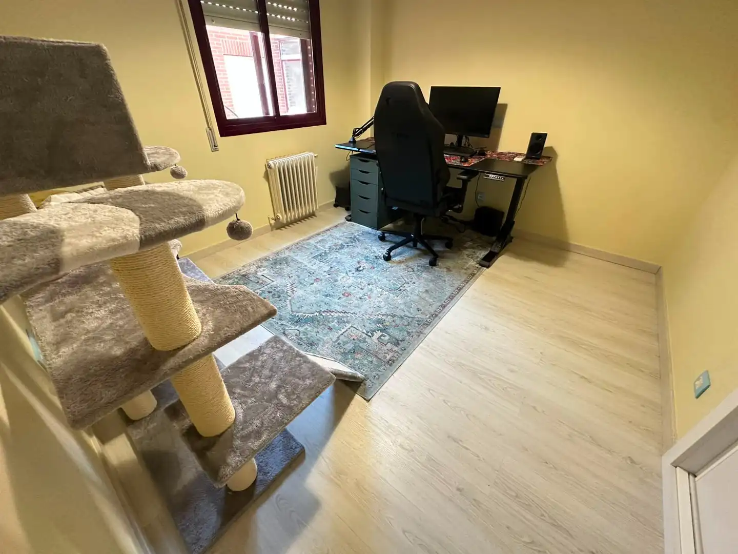 Wohnung zum Verkauf in Parla mit Klimaanlage, Heizung und Gemeinschaftspool