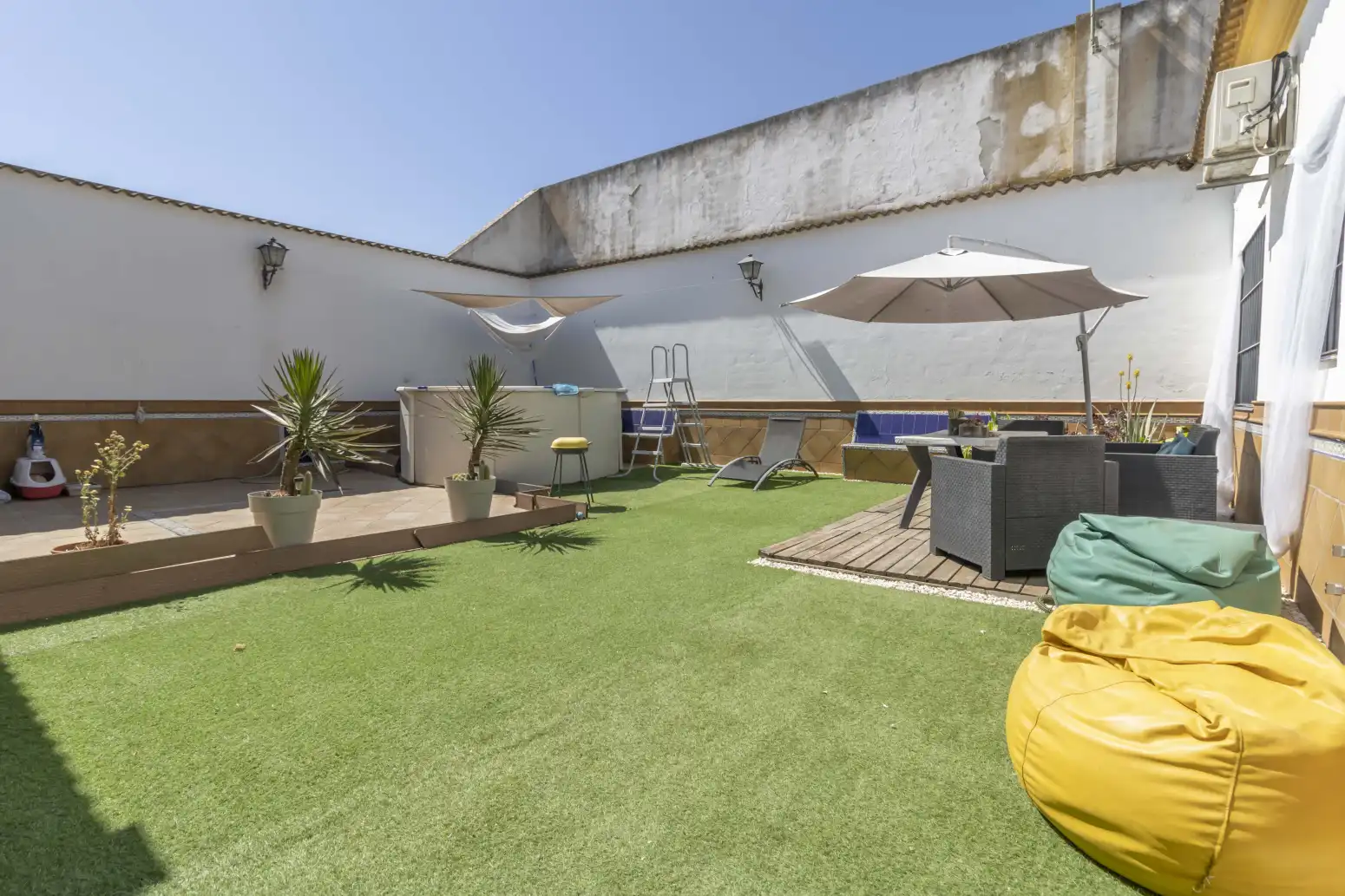Detached homes for sale in Gerena