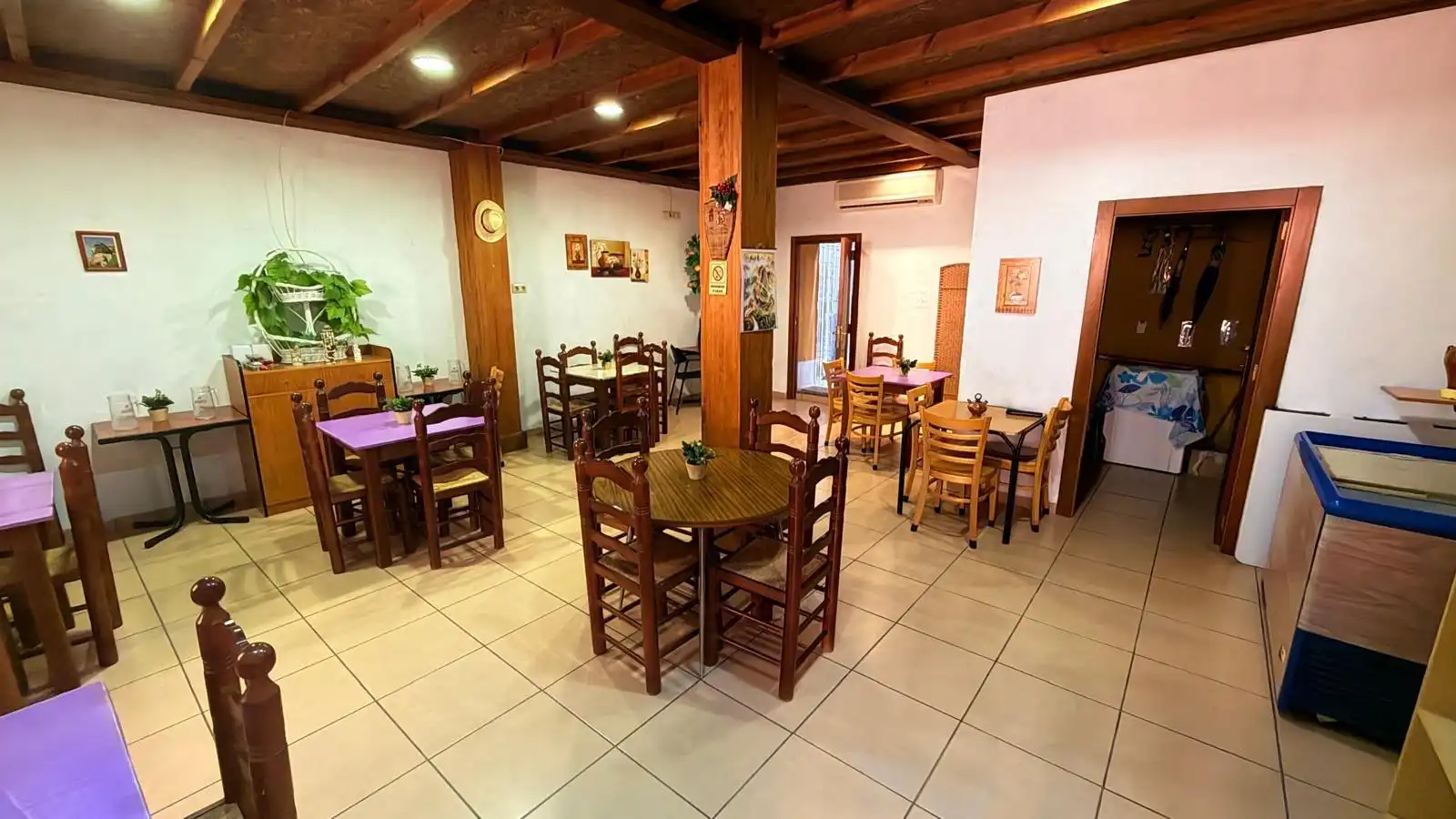 Local comercial en venta en Calle Calle Niceto Cuenca 62, imagen 3