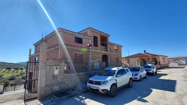 Finca rústica en Venta en Alcaucín