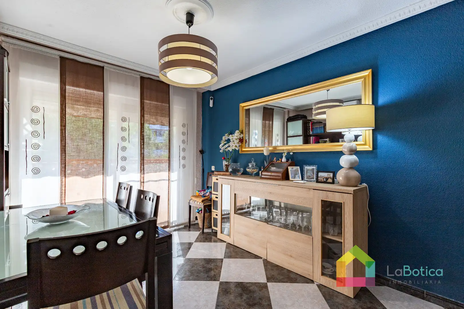 Comedor de Piso en venta en Olías del Rey con Aire acondicionado, Calefacción y Piscina comunitaria