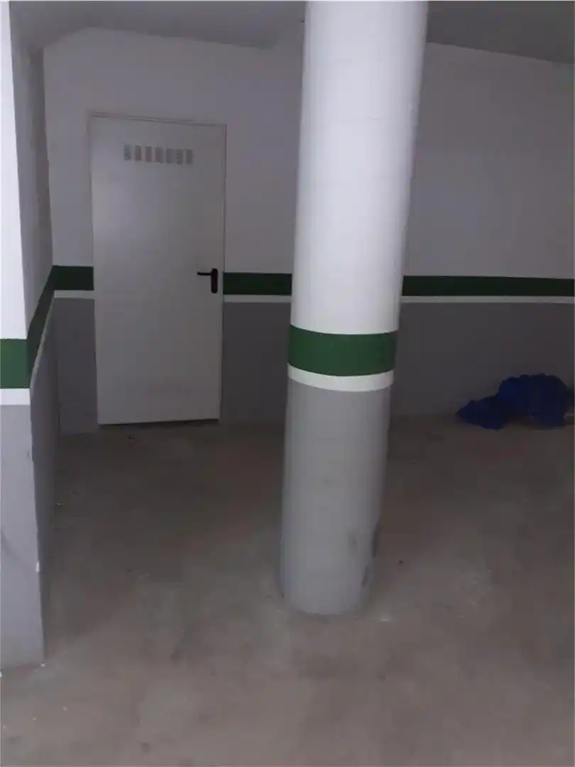 Parkplatz von Garage zum Verkauf in Benalúa