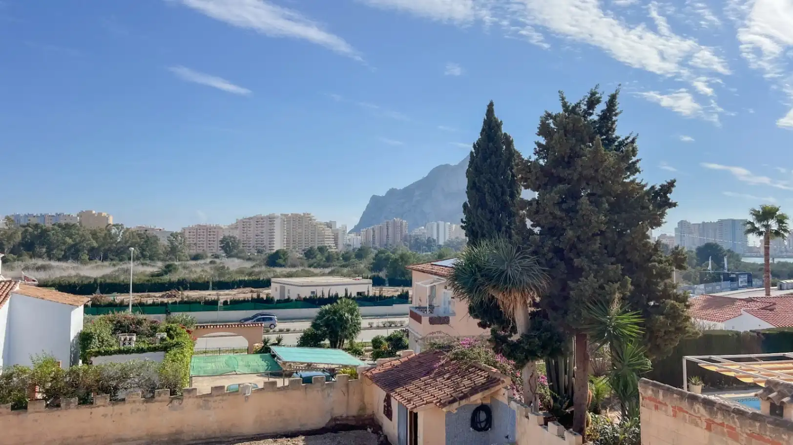 Vista exterior de Casa o chalet en venta en Calpe / Calp con Calefacción y Piscina