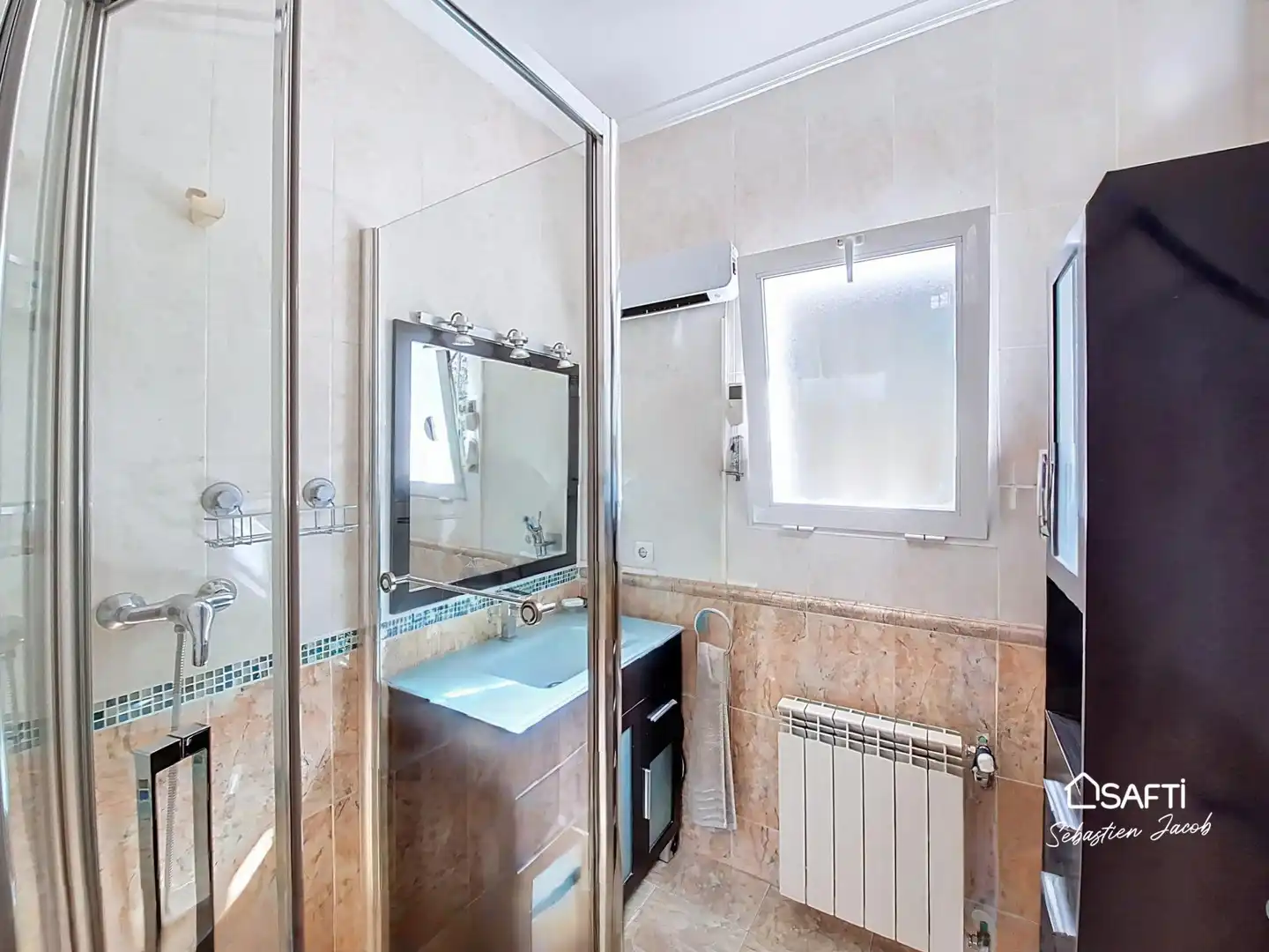 Bathroom of Houses for sale in Ador  with Terrace and Swimming Pool