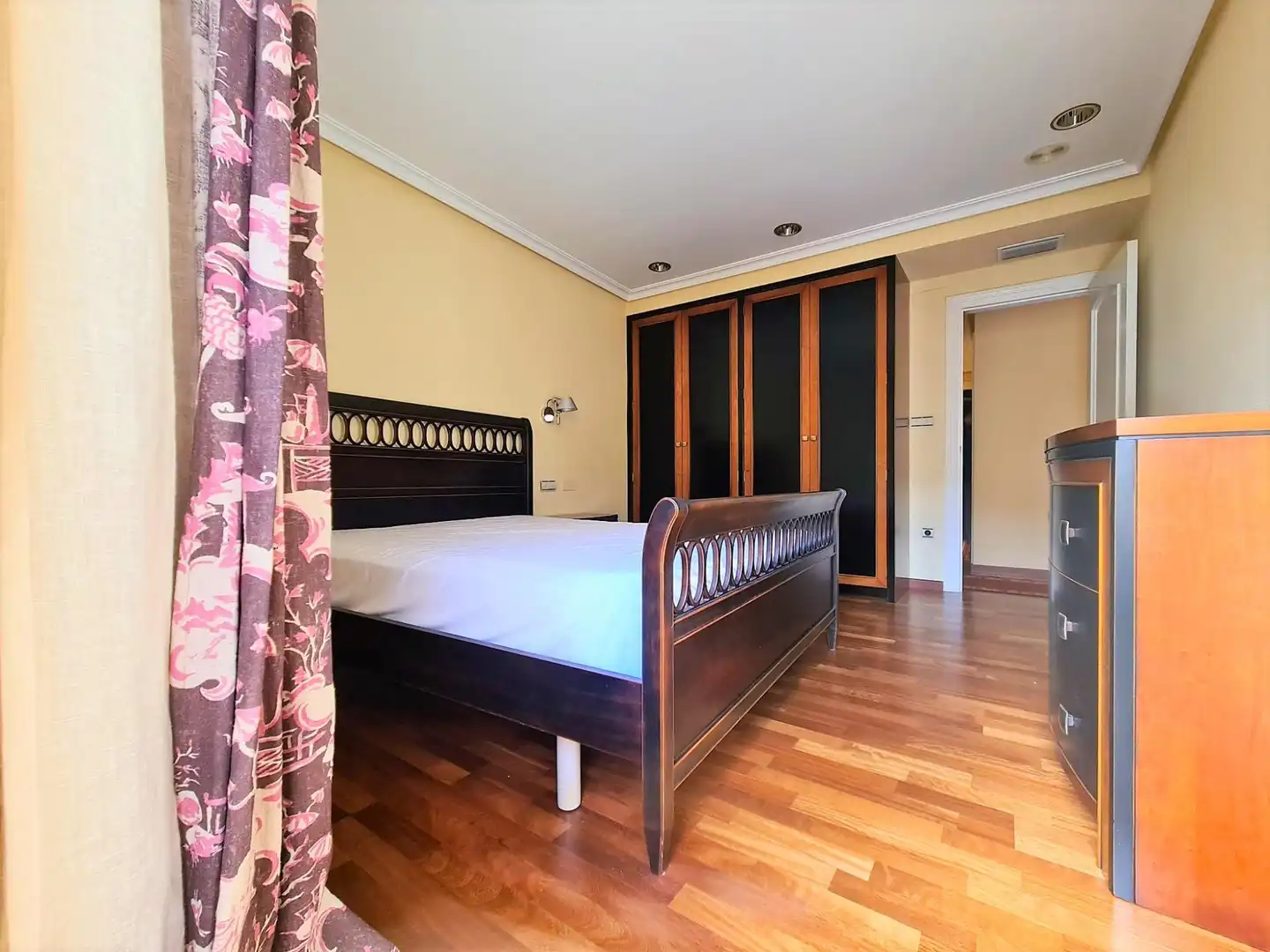 Habitación de Piso de alquiler en Elche / Elx con Aire acondicionado, Calefacción y Parquet