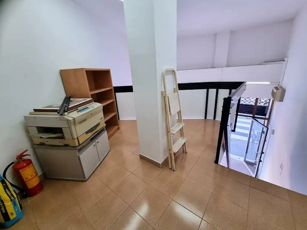 Local comercial en venta en Avenida Montserrat, imagen 6