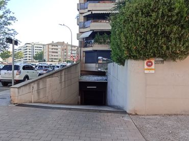 Individuale con ascensore in vendita a Plaça Víctor Mateu i Moles