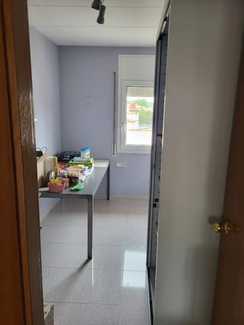 Küche von Wohnung zur Miete in Vilobí d'Onyar mit Klimaanlage, Heizung und Ofen