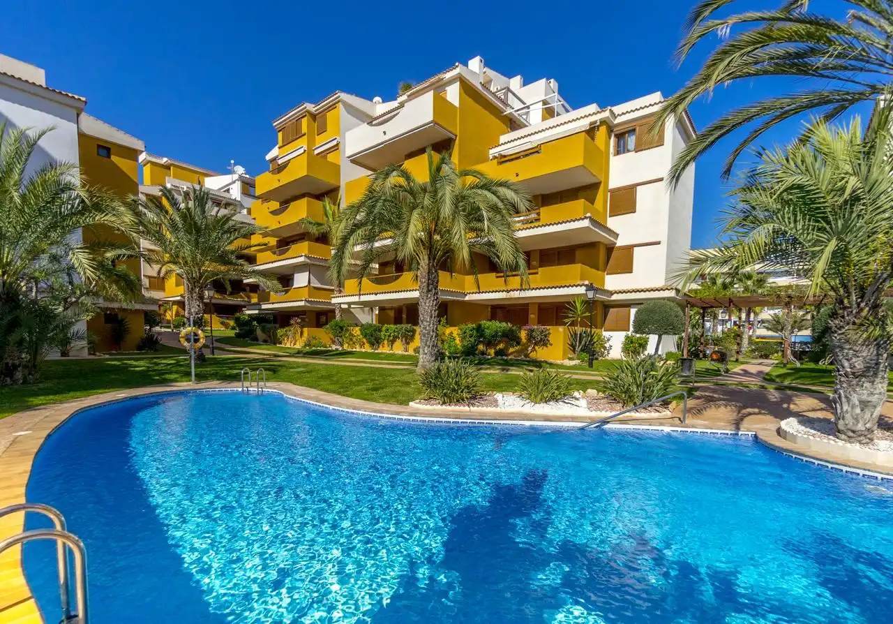 Apartament amb terrassa en venda a Avenida de las  Olas, imagen 27