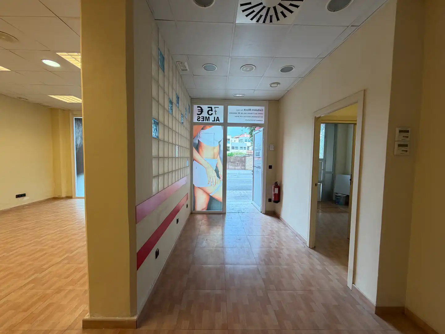 Local de alquiler en Granollers con Aire acondicionado y Alarma