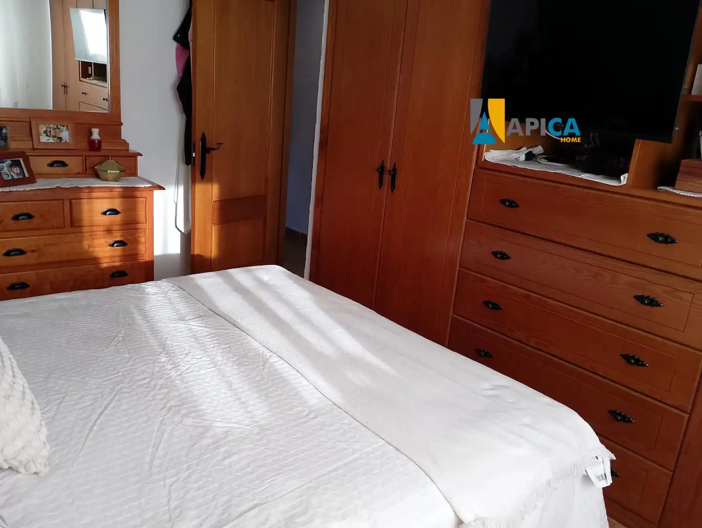 Habitación de Casa adosada en venta en Barbate con Terraza y Amueblado