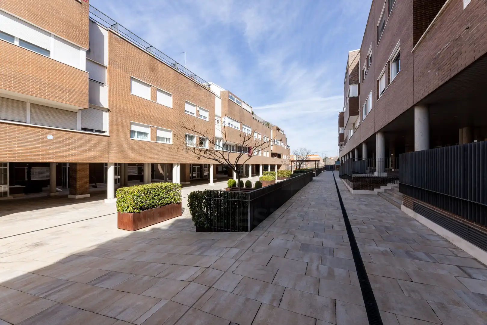 Vista exterior de Ático en venta en Las Rozas de Madrid con Aire acondicionado, Calefacción y Terraza