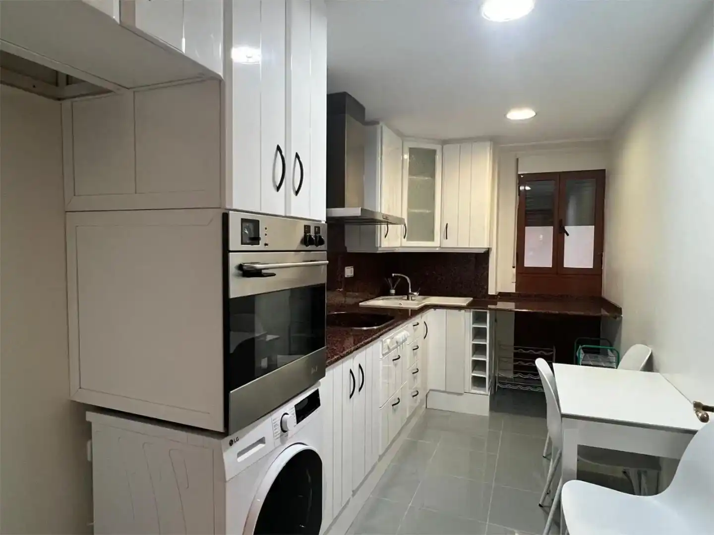 Küche von Wohnung zur Miete in  Valencia Capital mit Klimaanlage und Balkon