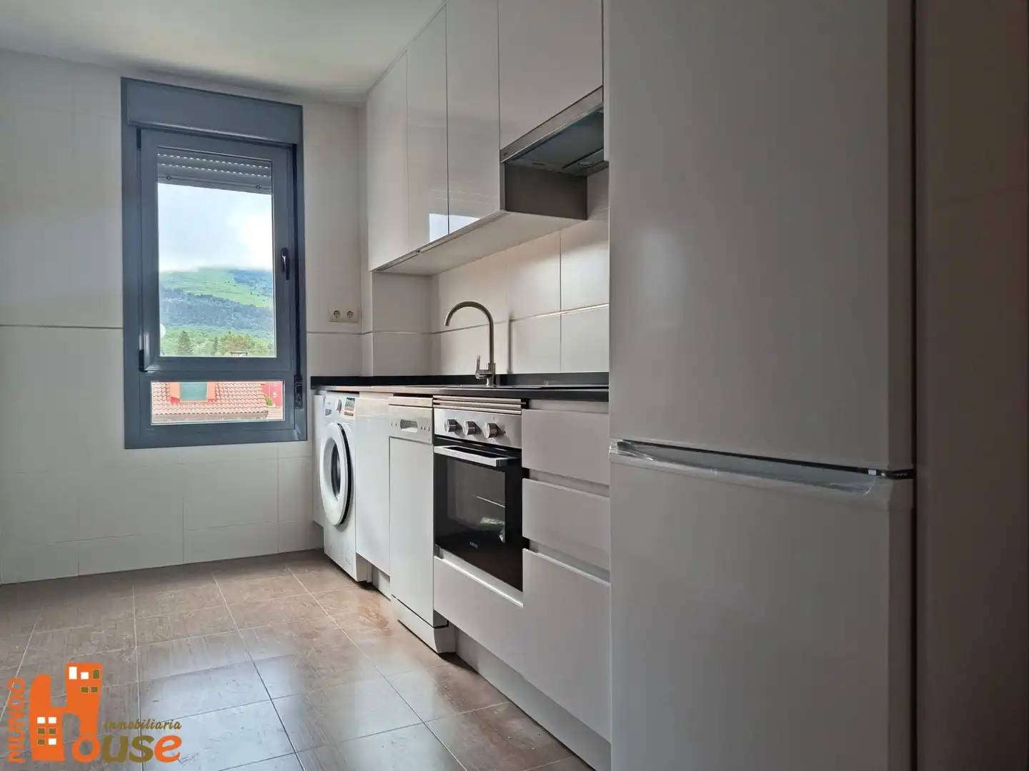 Cocina de Piso de alquiler en Real Sitio de San Ildefonso con Calefacción, Trastero y Balcón