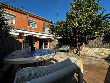 Casa con balcón en venta en Sant Pere