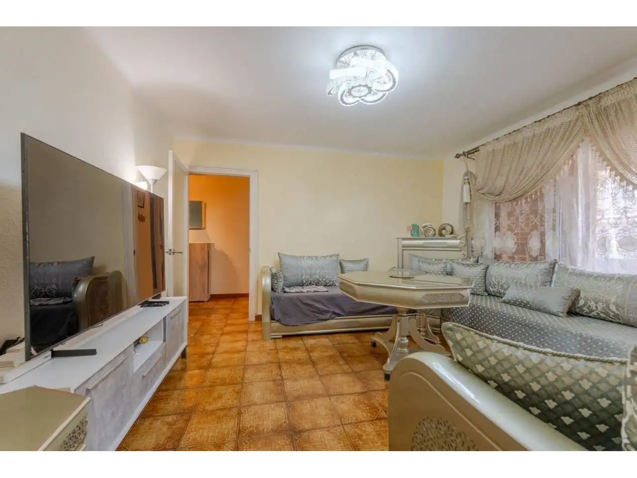 Living room of Flat for sale in Girona  with Heating and Balcony