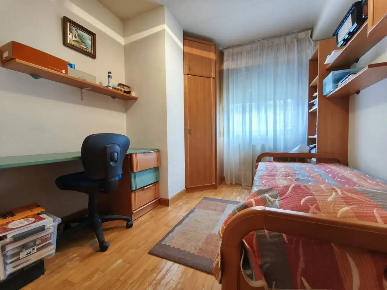 Bedroom of Flat for sale in Burgos  with Heating, Parquet flooring and Terrace