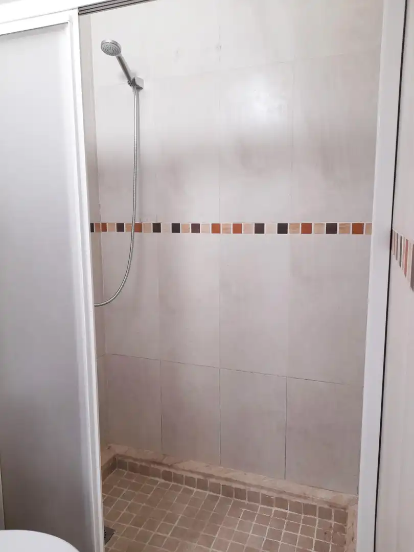Baño de Planta baja de alquiler en Canet de Mar con Parquet