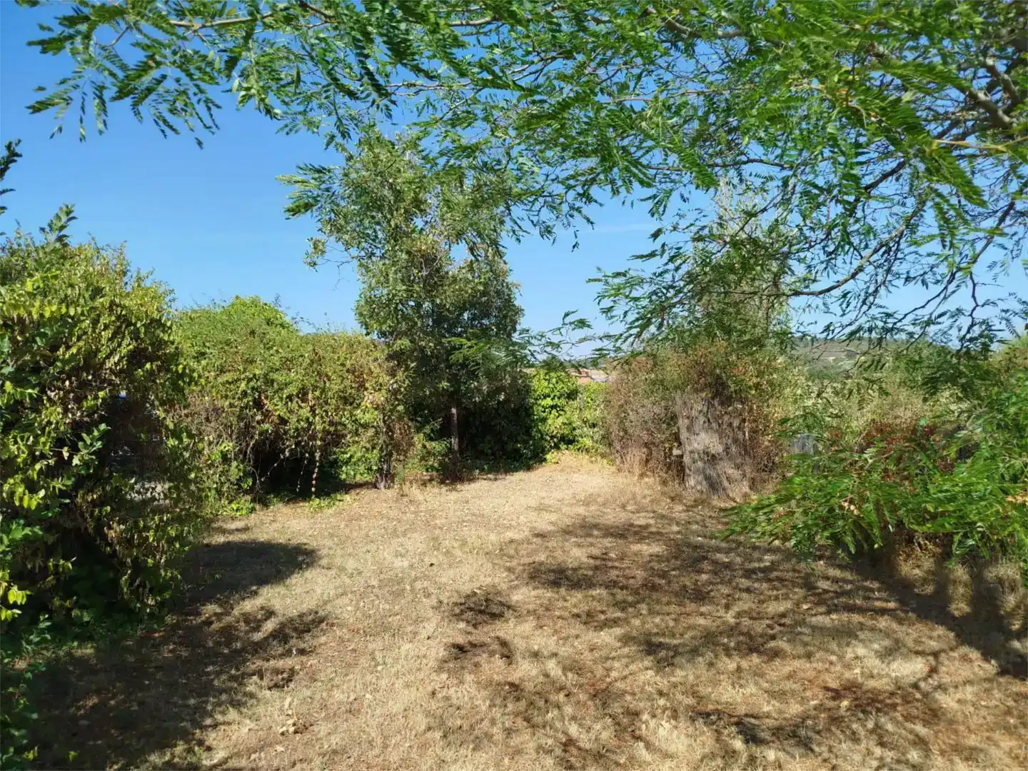 Finca rústica en venda en Garrafe de Torío amb Jardí privat, Parquet i Moblat