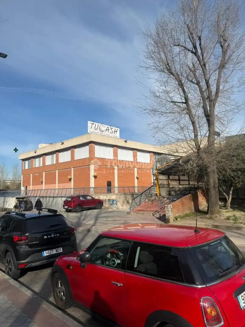 Außenansicht von Garage zum Verkauf in Fuenlabrada mit Alarm