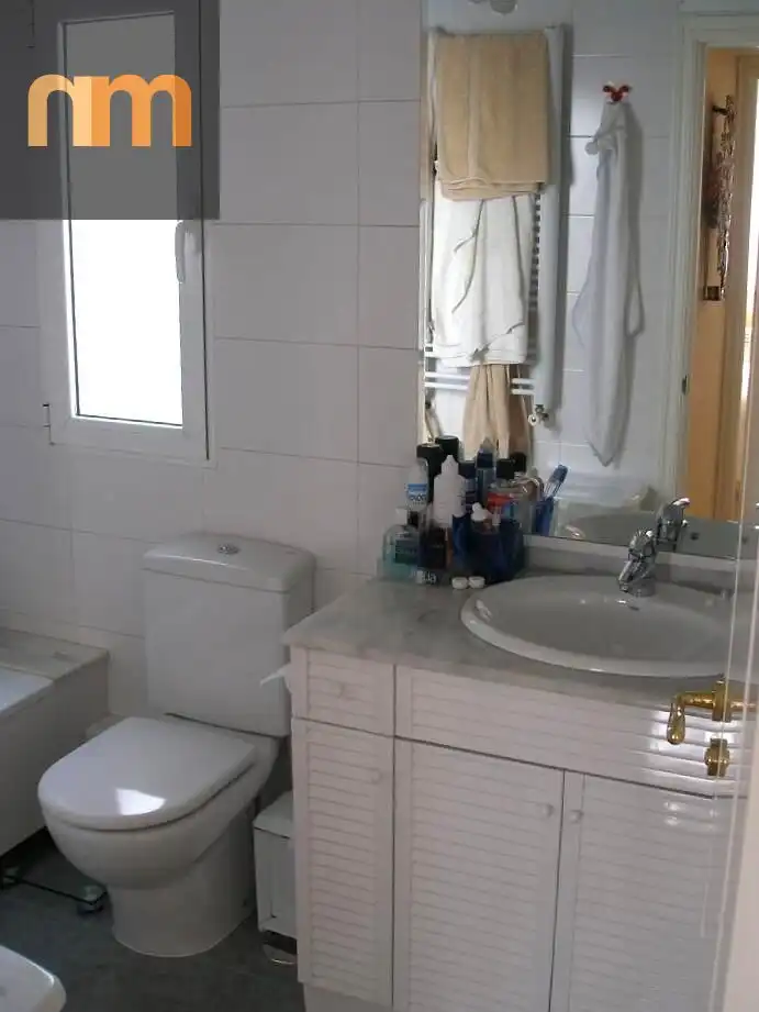 Baño de Ático en venta en Madrid con Aire acondicionado, Calefacción y Terraza