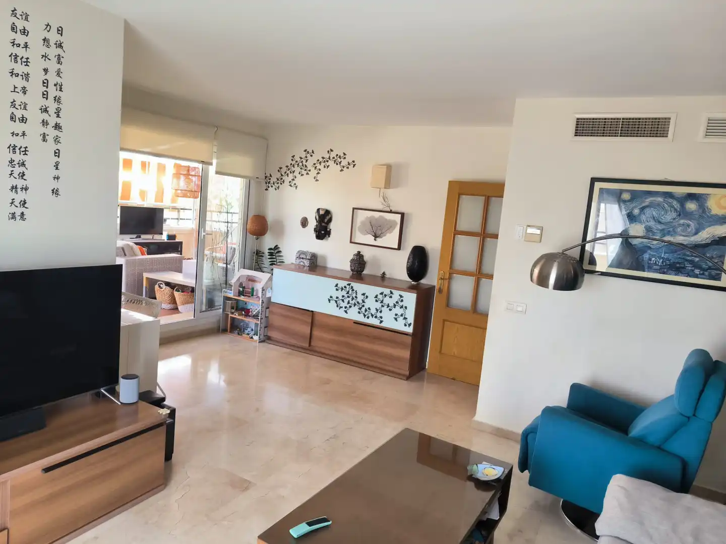 Sala de estar de Ático en venta en Torremolinos con Aire acondicionado, Terraza y Trastero