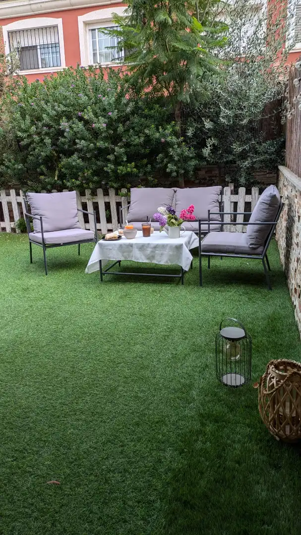 Terraza de Casa adosada en venta en La Pobla de Vallbona con Aire acondicionado, Calefacción y Jardín privado
