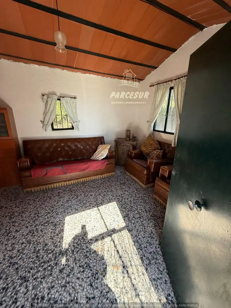 Sala d'estar de Finca rústica en venda en Córdoba amb Jardí privat i Traster