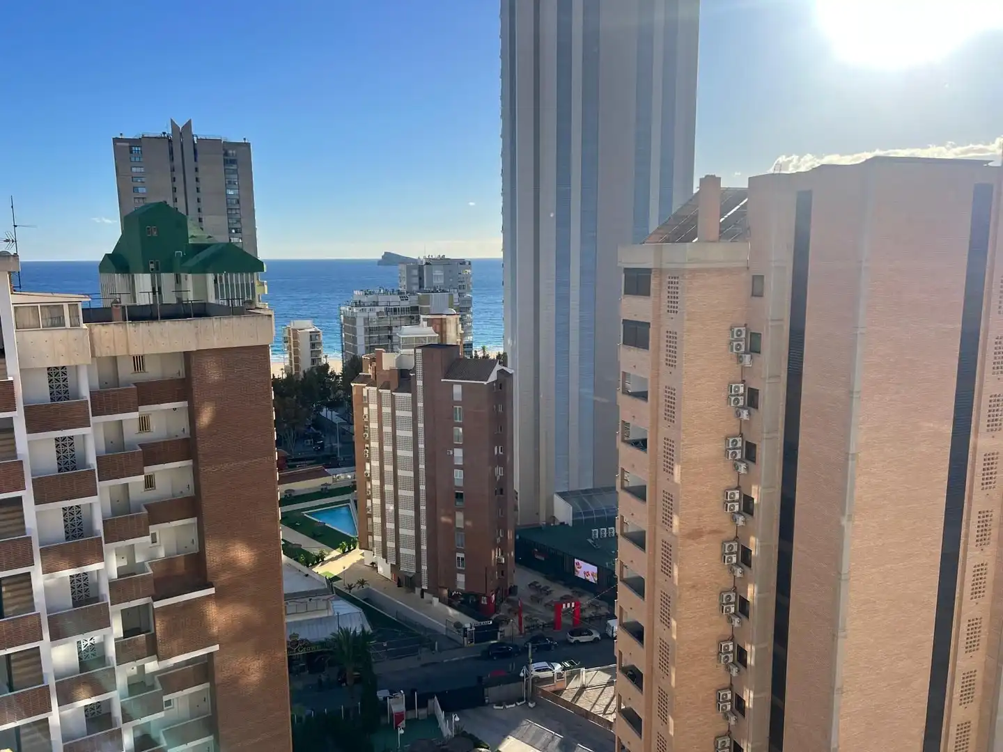 Vista exterior de Pis en venda en Benidorm amb Piscina comunitària