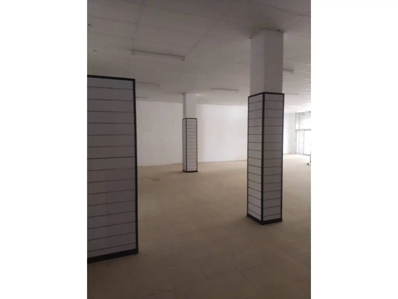 Local comercial de lloguer a Calle Toledo 32, imagen 5