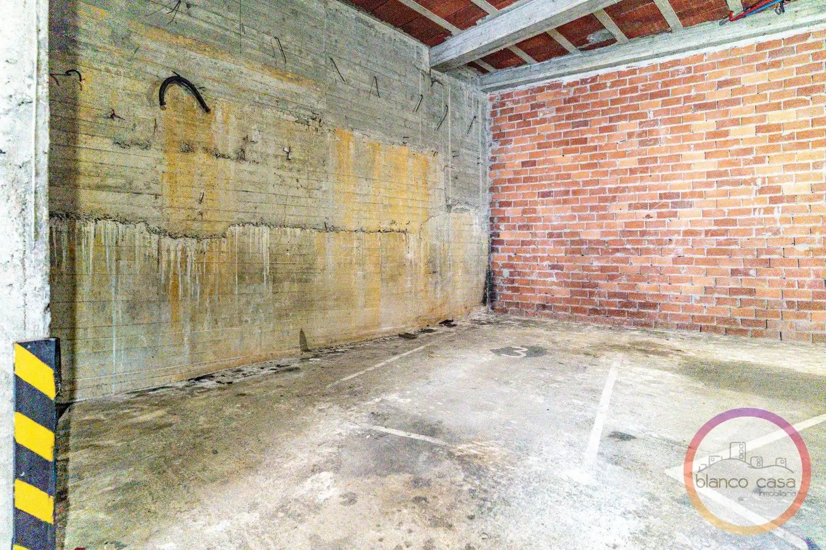 Piso en venta en Carballo con Terraza, Trastero y Amueblado