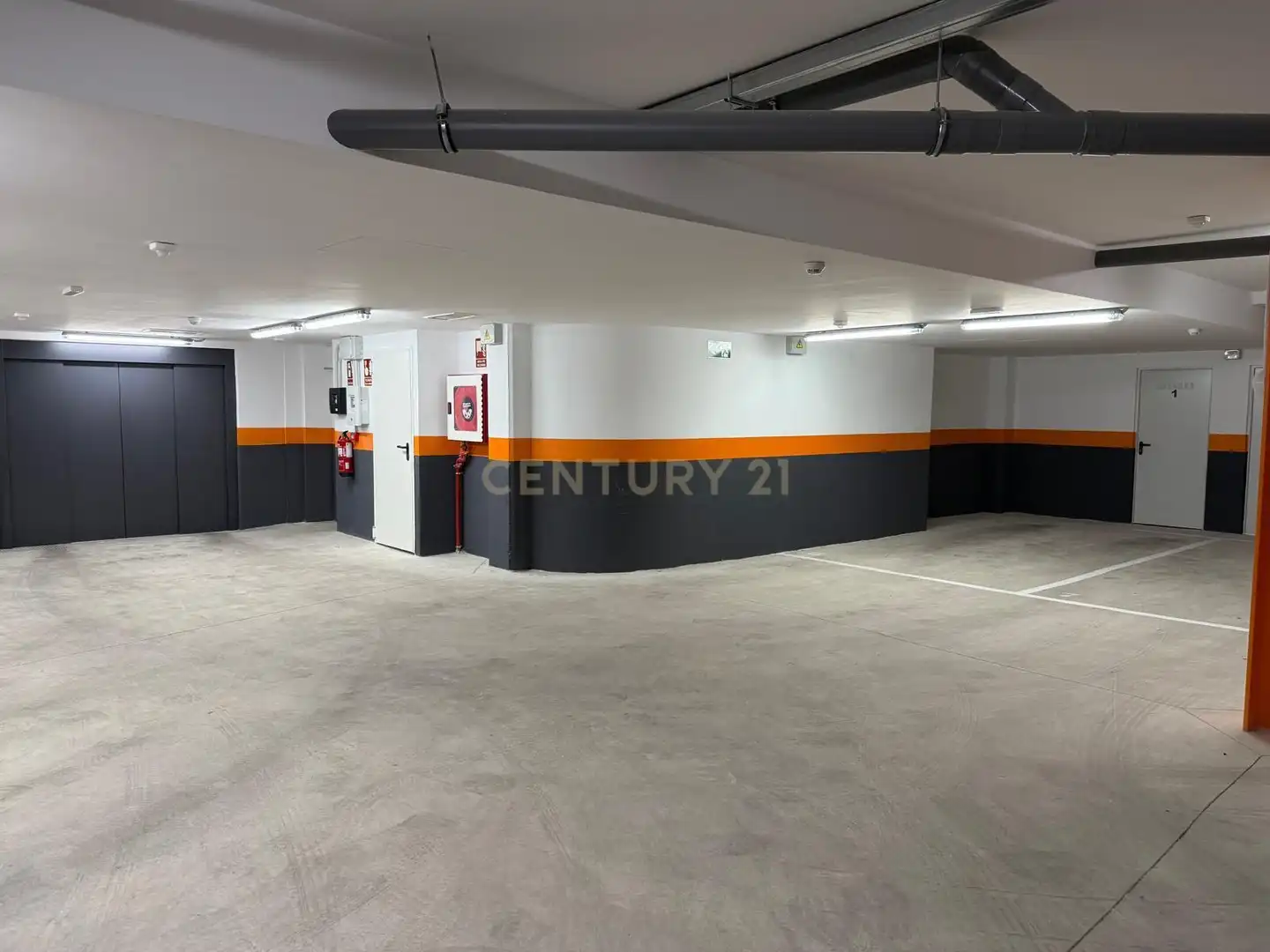 Aparcament de Apartament de lloguer en Málaga amb Aire condicionat, Traster i Forn