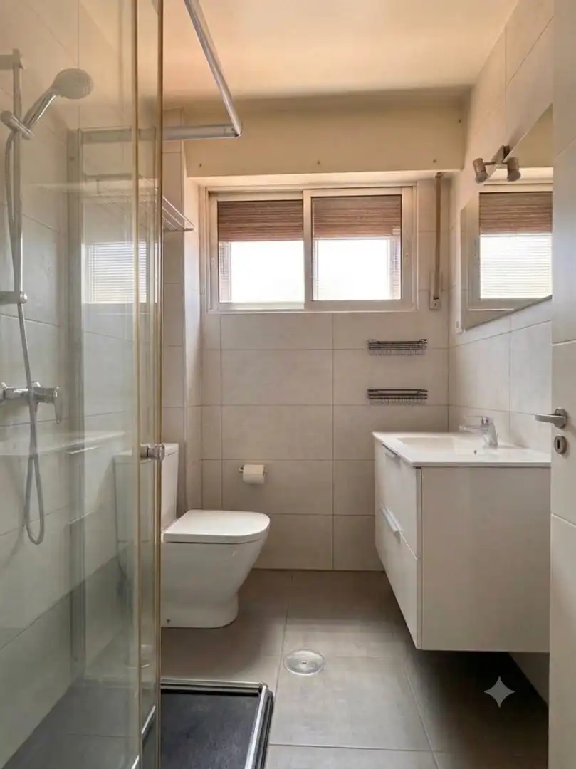 Bathroom of Flat for sale in Valladolid  with Heating and Furnished