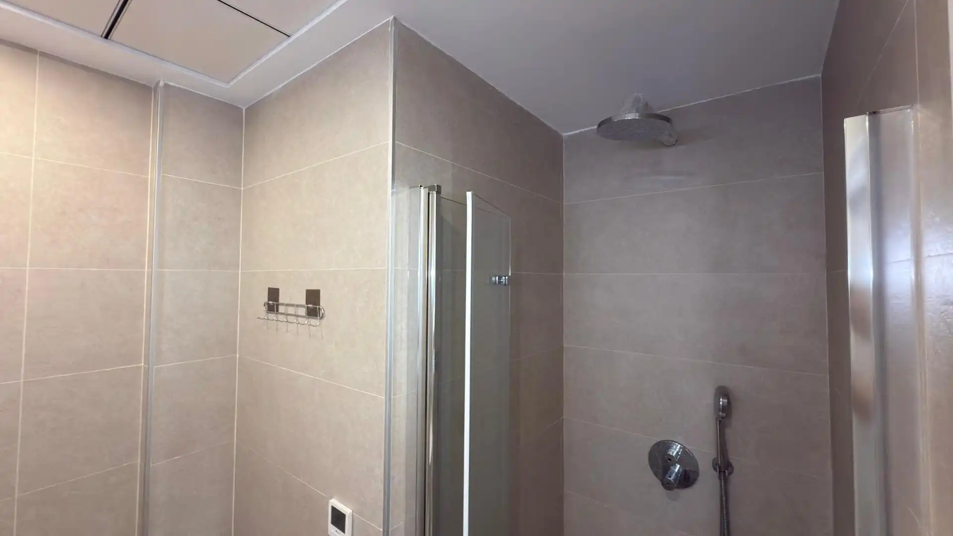 Badezimmer von Dachboden zum Verkauf in Finestrat mit Klimaanlage, Terrasse und Gemeinschaftspool