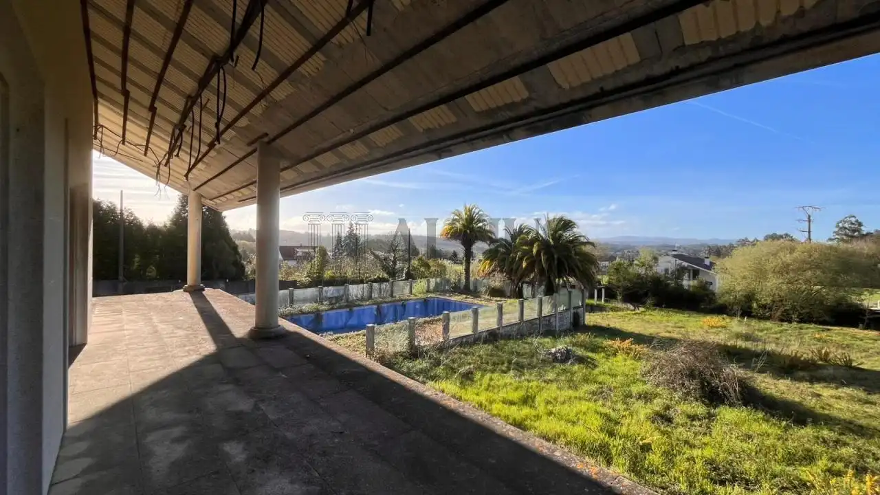 Villa con piscina in vendita a CATRO CAMIÑOS, imagen 8