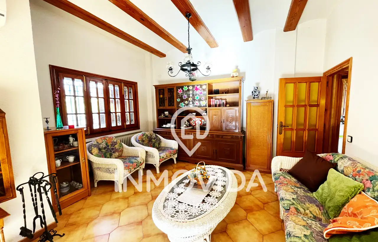 Vista exterior de Casa o xalet en venda en Mogente / Moixent amb Aire condicionat, Jardí privat i Terrassa
