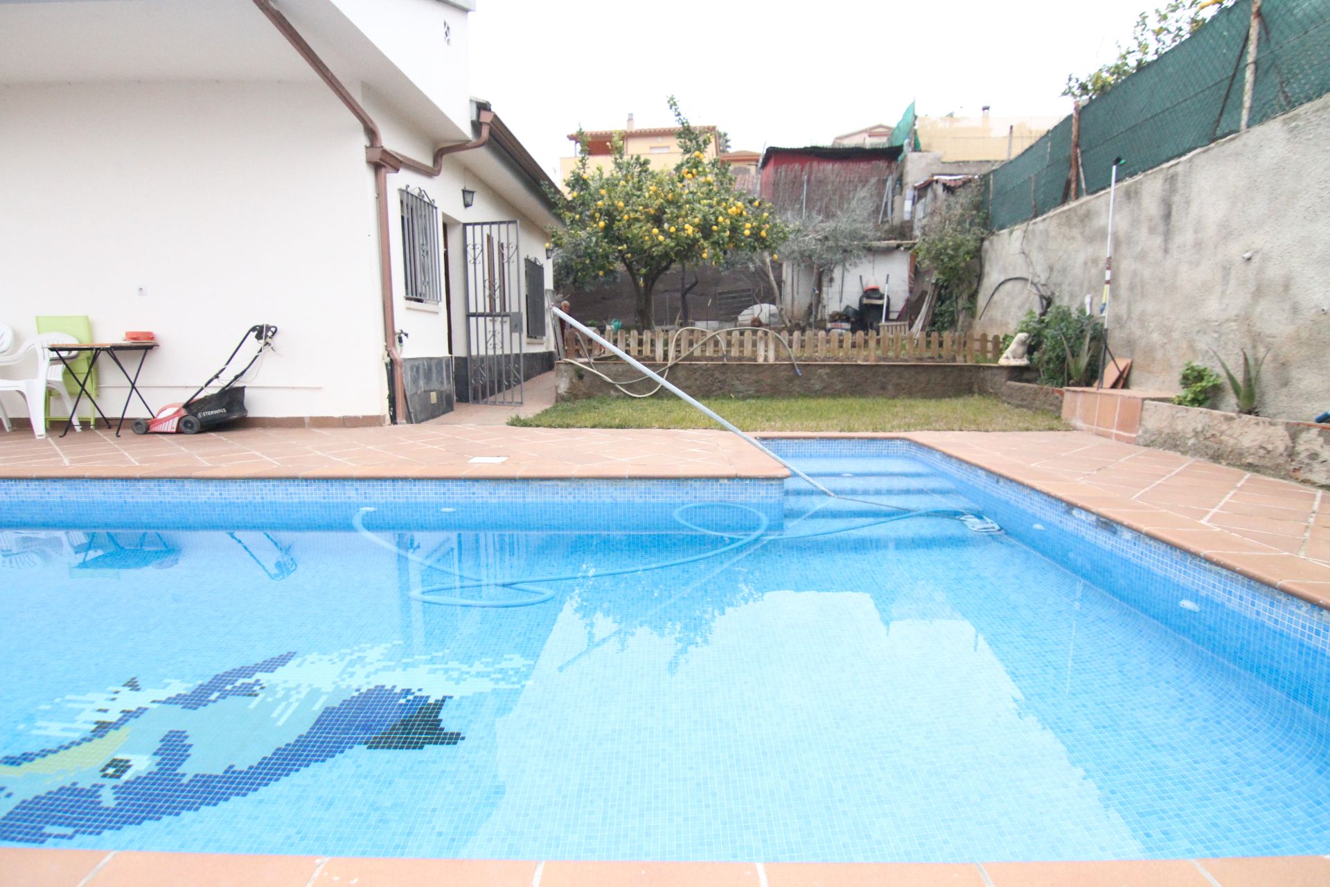 Piscina de Casa o xalet en venda en Abrera amb Calefacció, Jardí privat i Piscina
