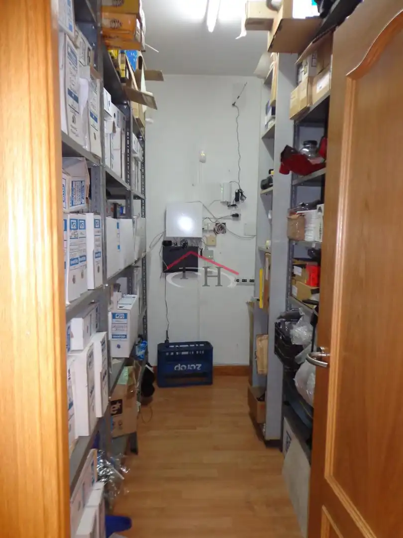 Local comercial en venda a JUAN RAMON JIMENEZ, imagen 4