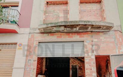 Vista exterior de Casa adosada en venda en Aldaia amb Terrassa i Balcó