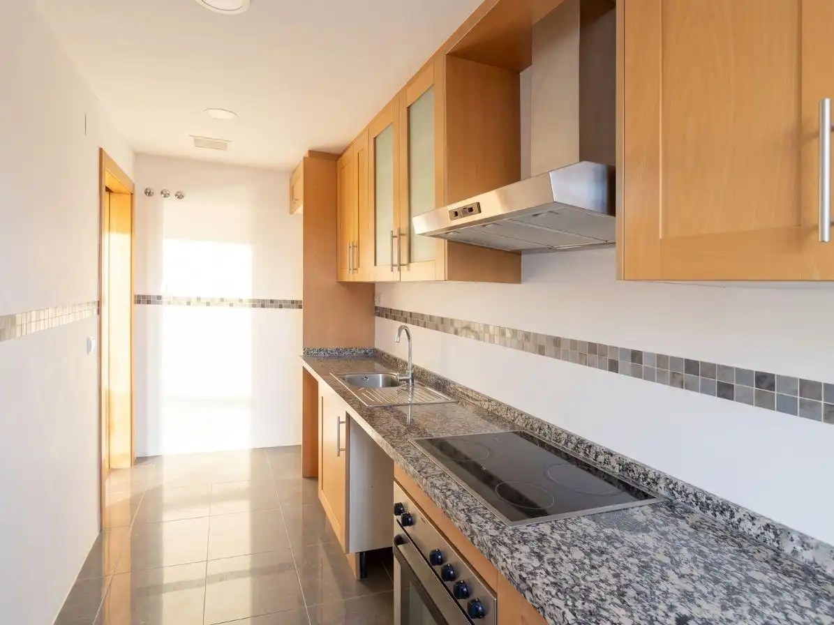 Cocina de Piso en venta en Alicante / Alacant con Piscina comunitaria