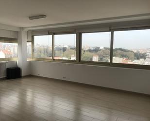 Sala d'estar de Pis de lloguer en A Coruña Capital  amb Calefacció